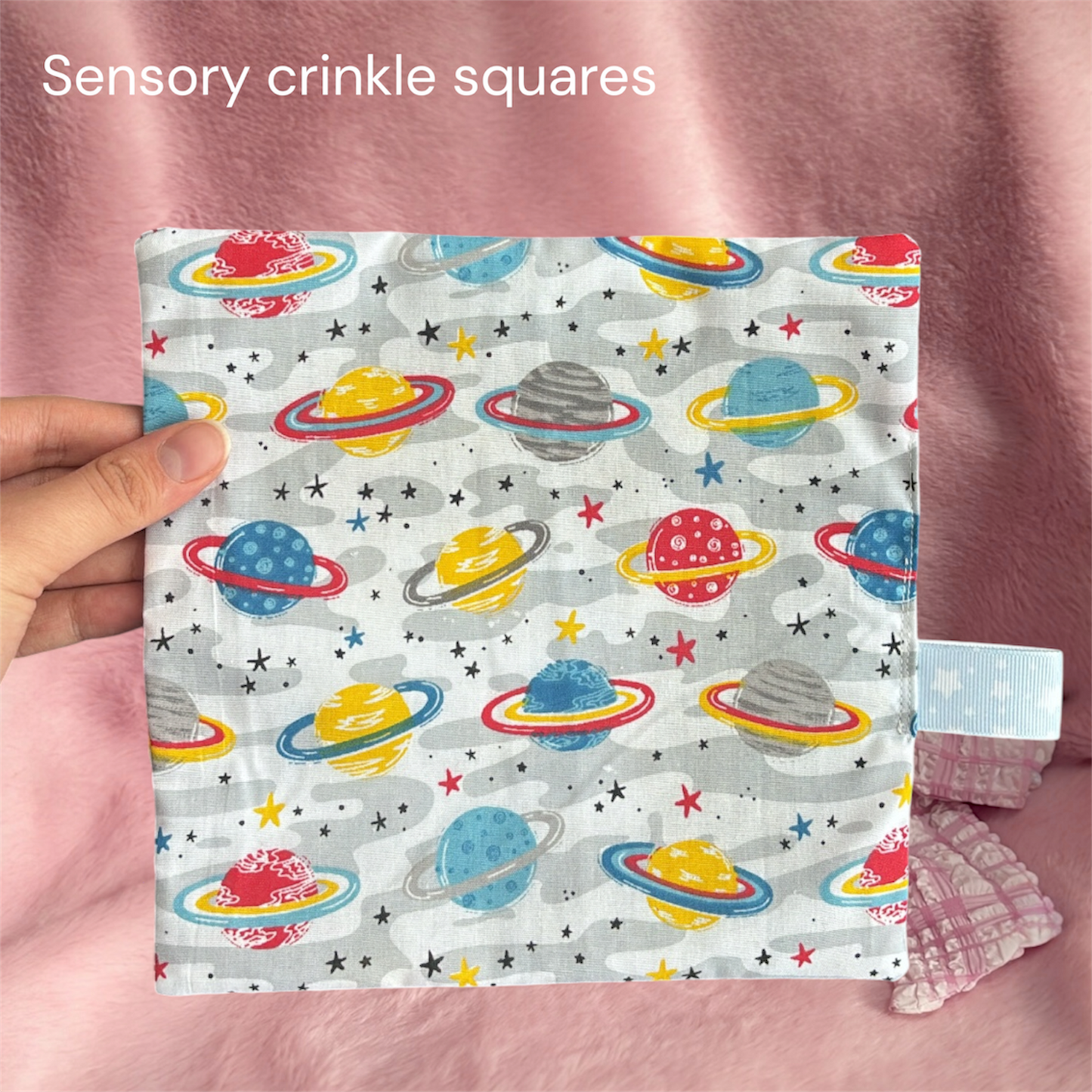 Space crinkle sensory square