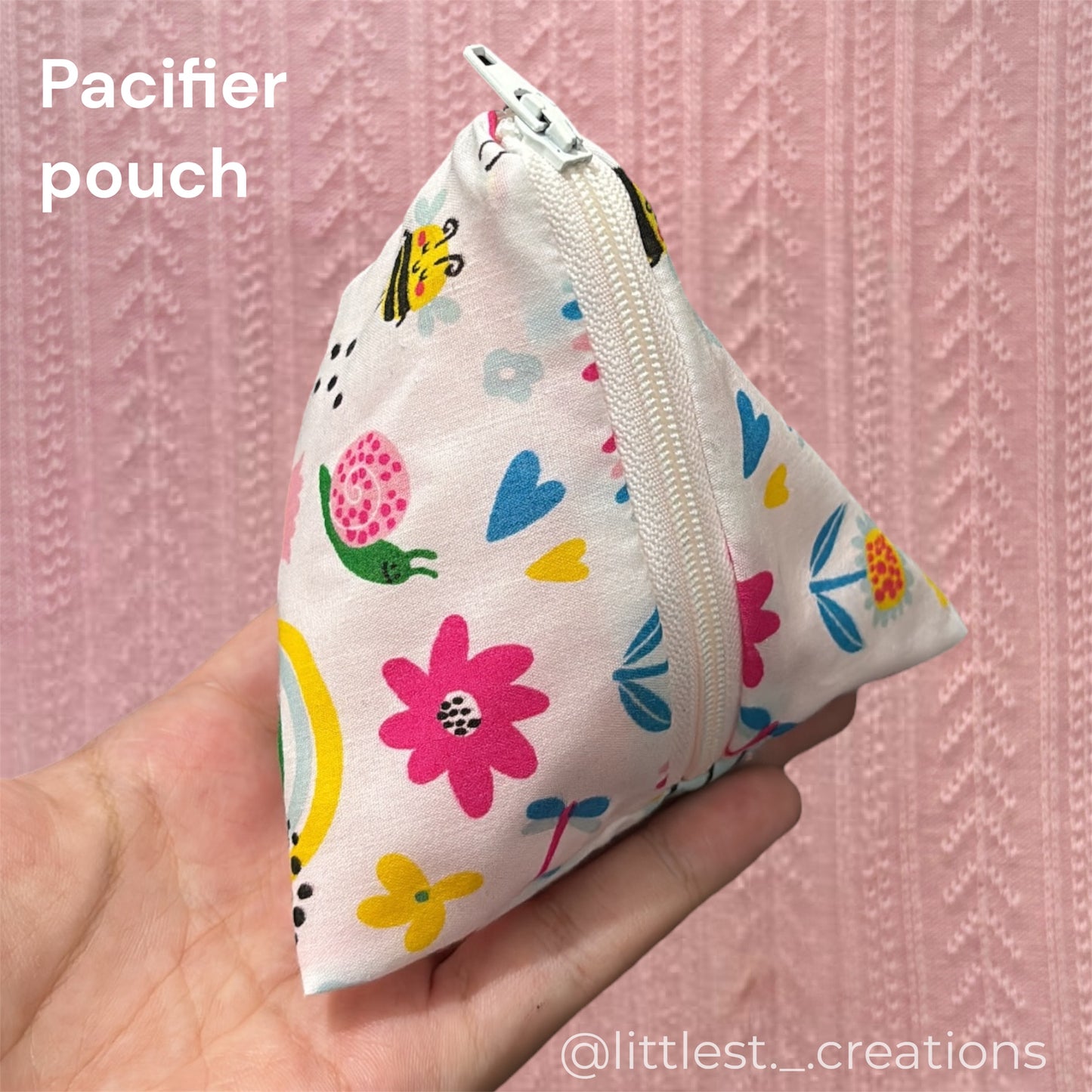 Garden paci pouch