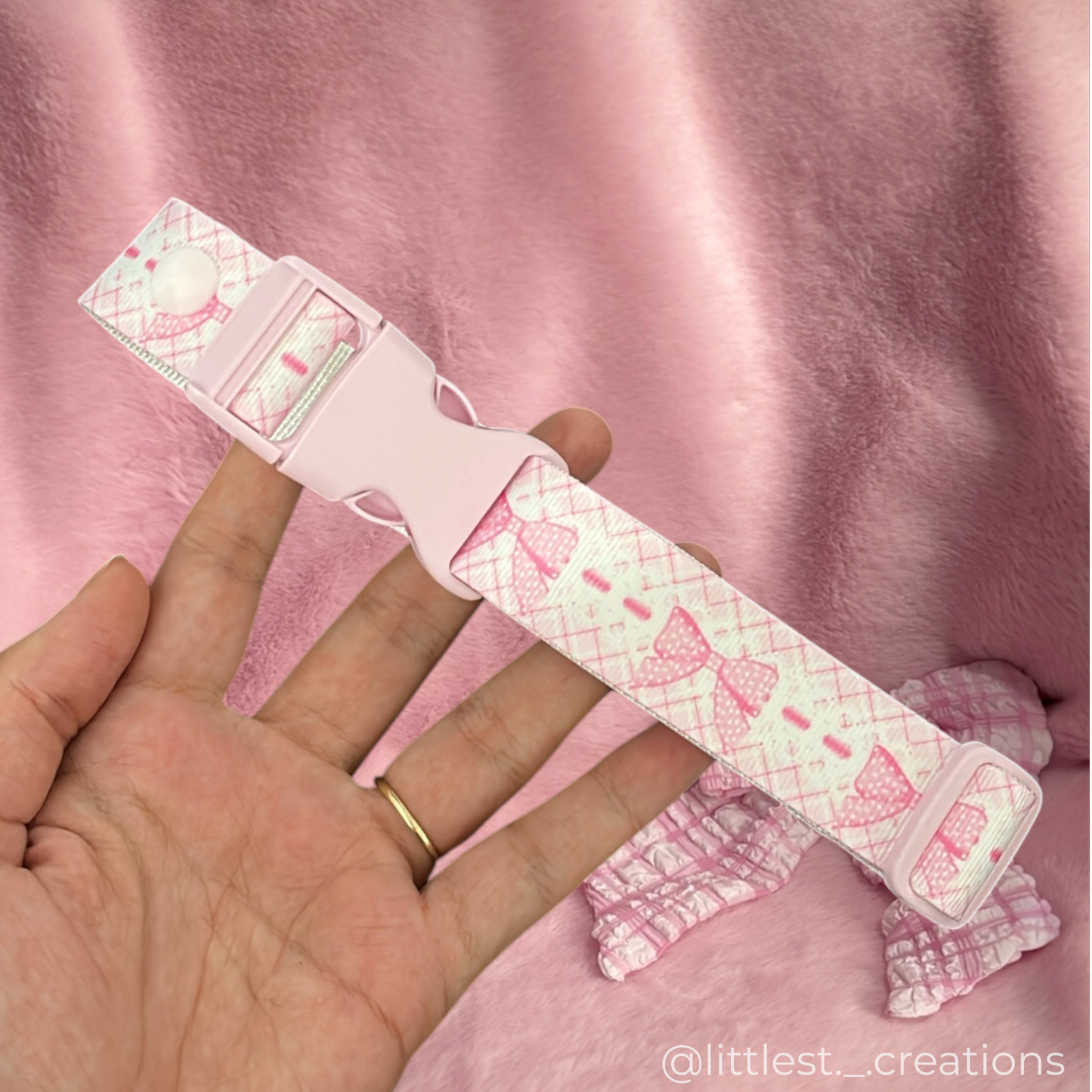 Pink bow petre collar