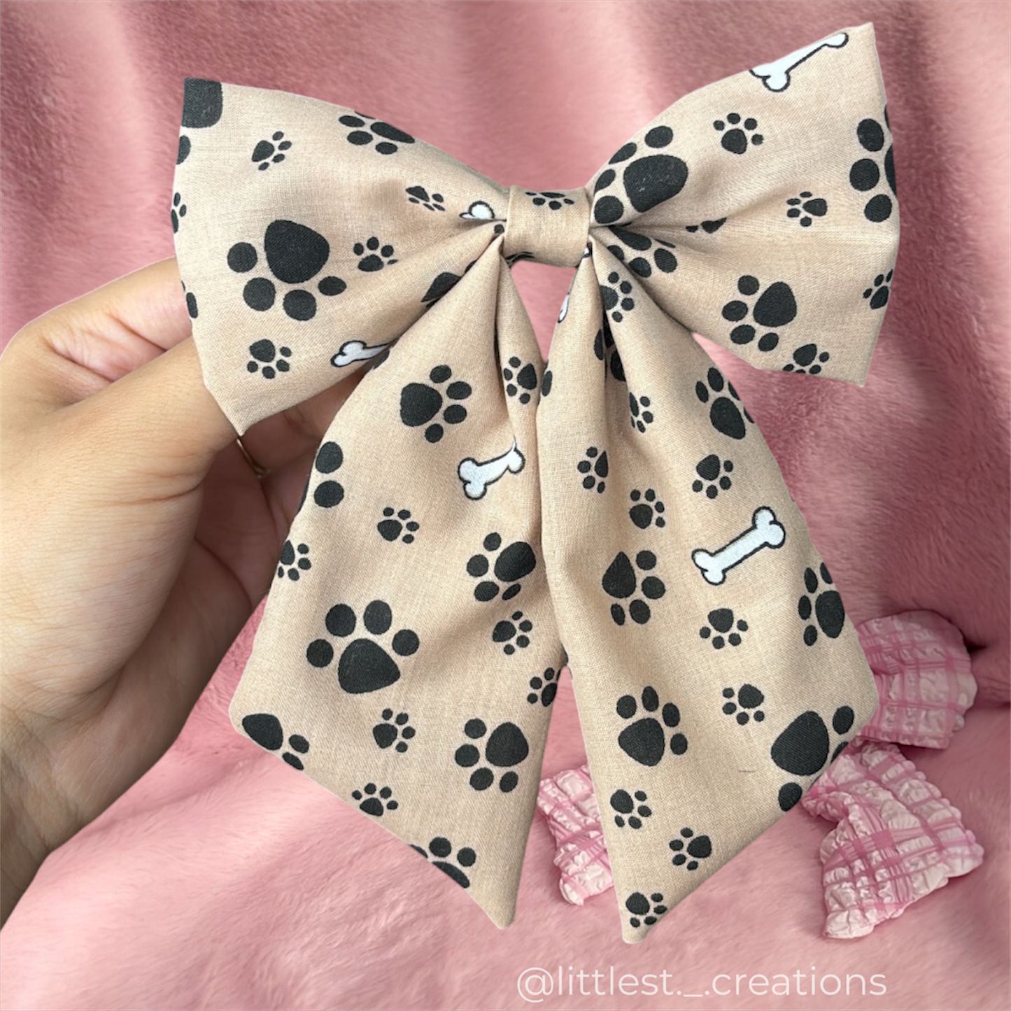 Puppy hair bow