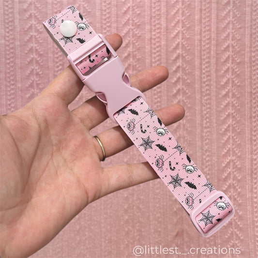 Pink spider petre collar