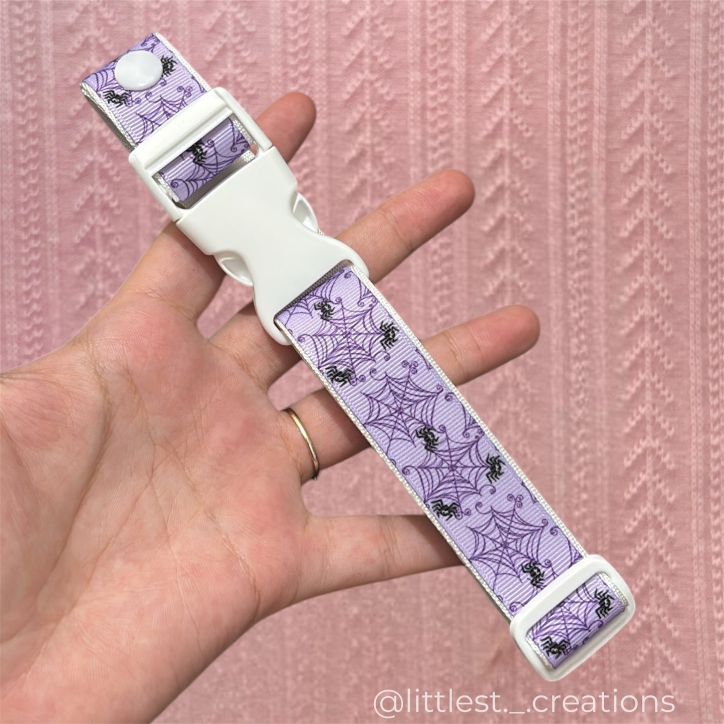 Purple spider petre collar
