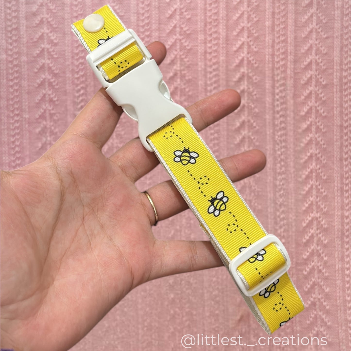 Bee petre collar