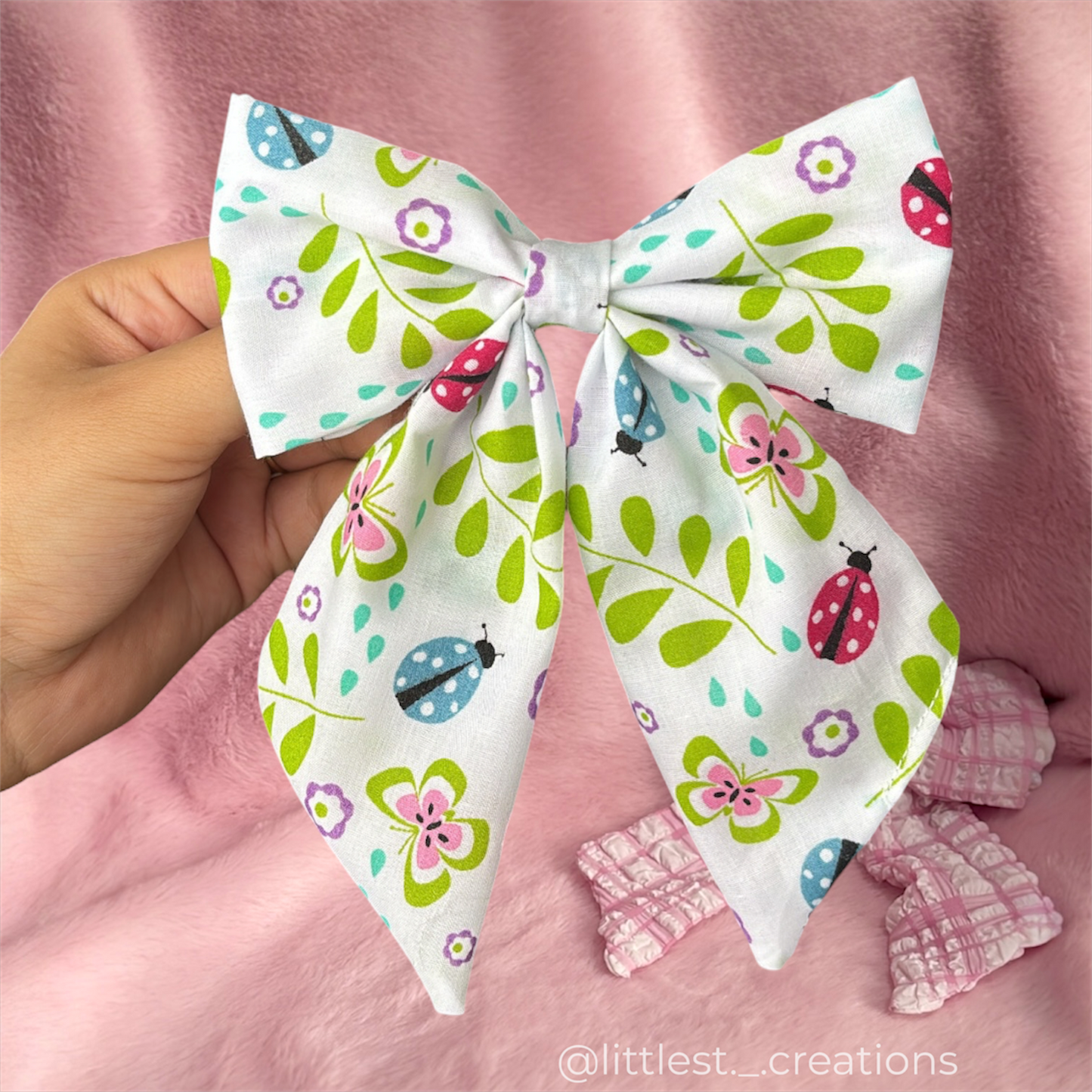 Garden hair bow