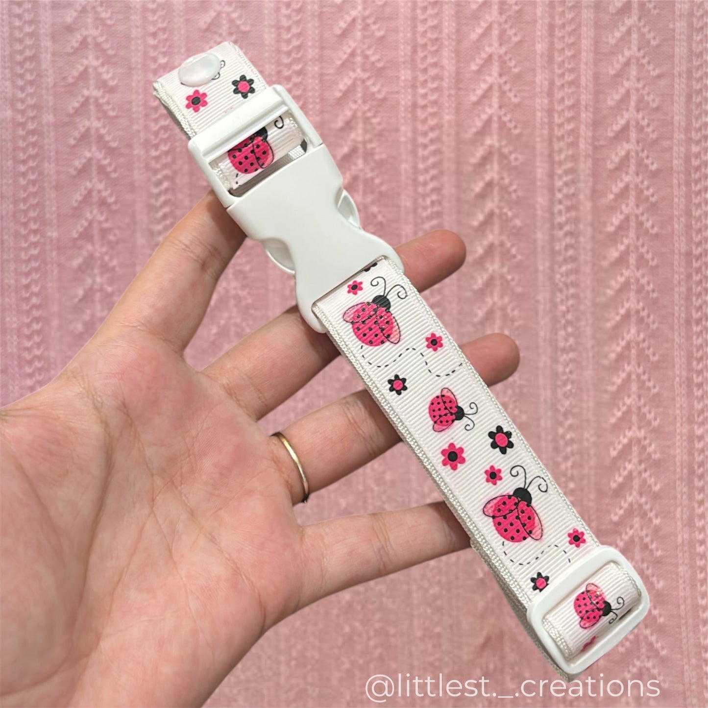 Ladybug petre collar