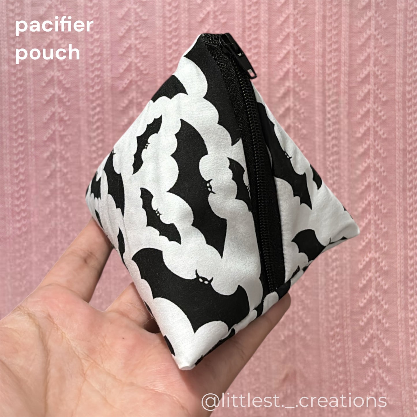 Bats paci pouch