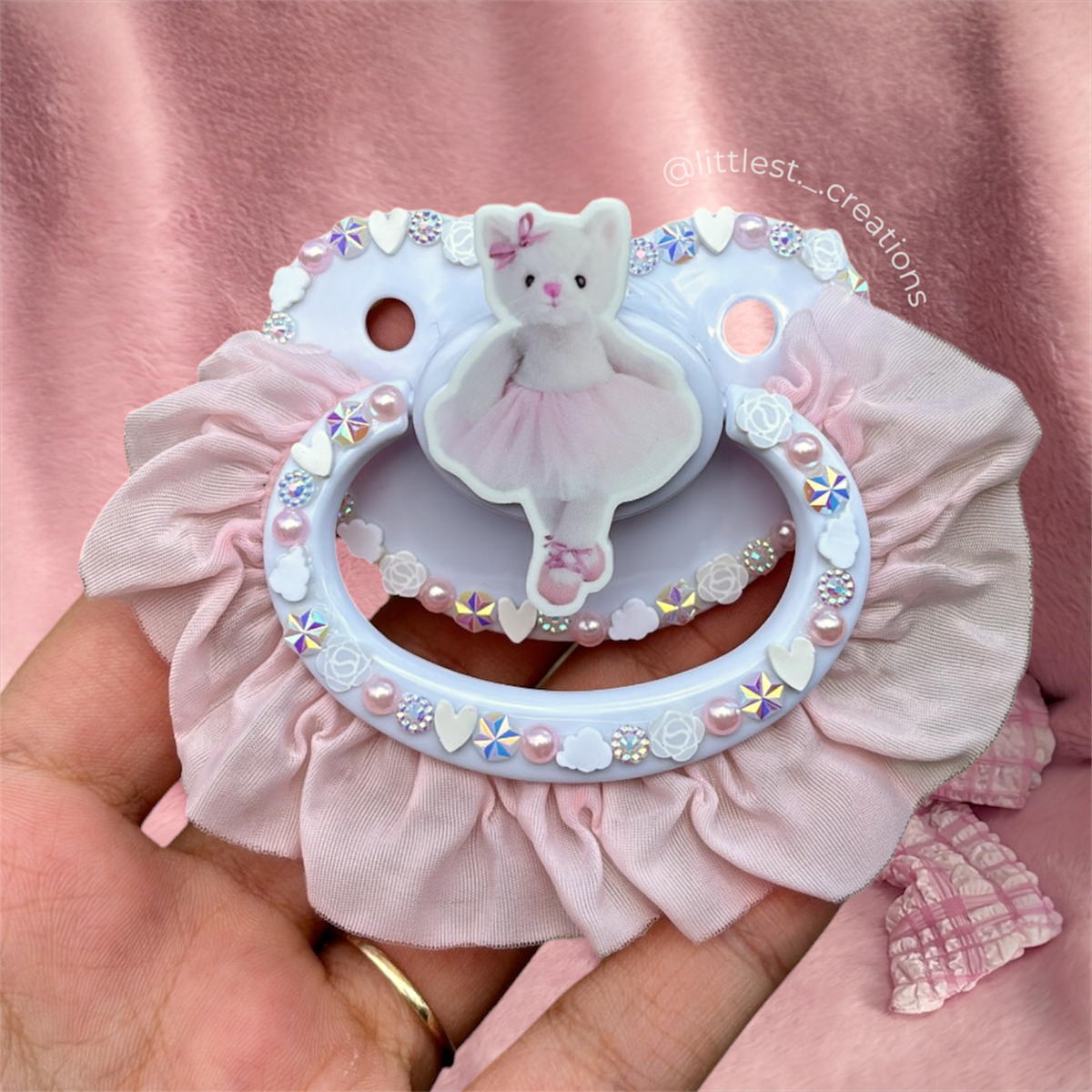 Ballet kitty paci