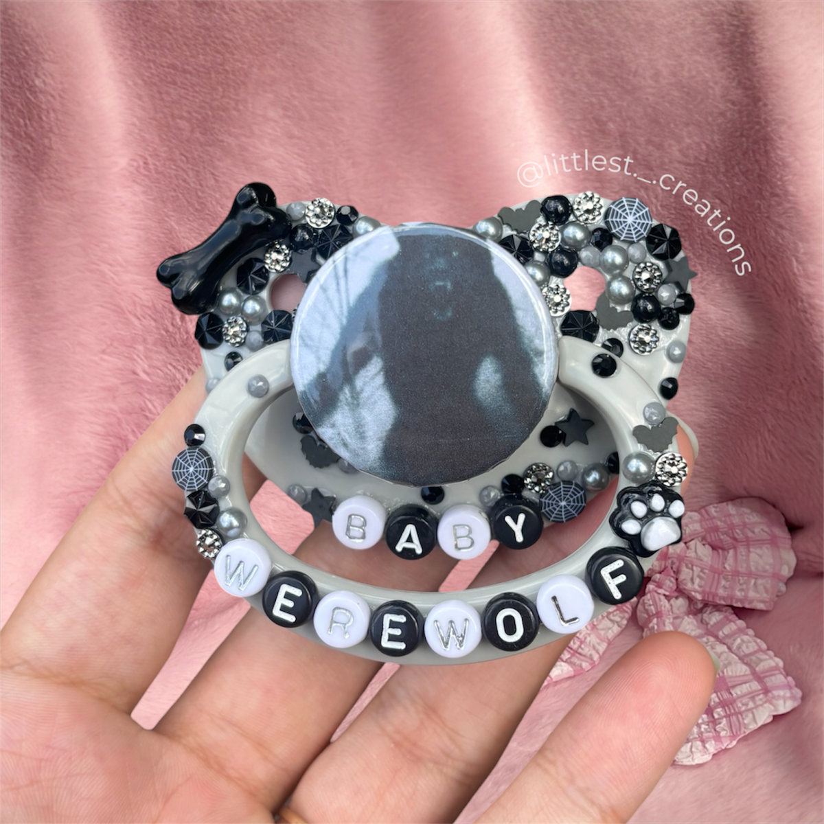 Baby werewolf Paci