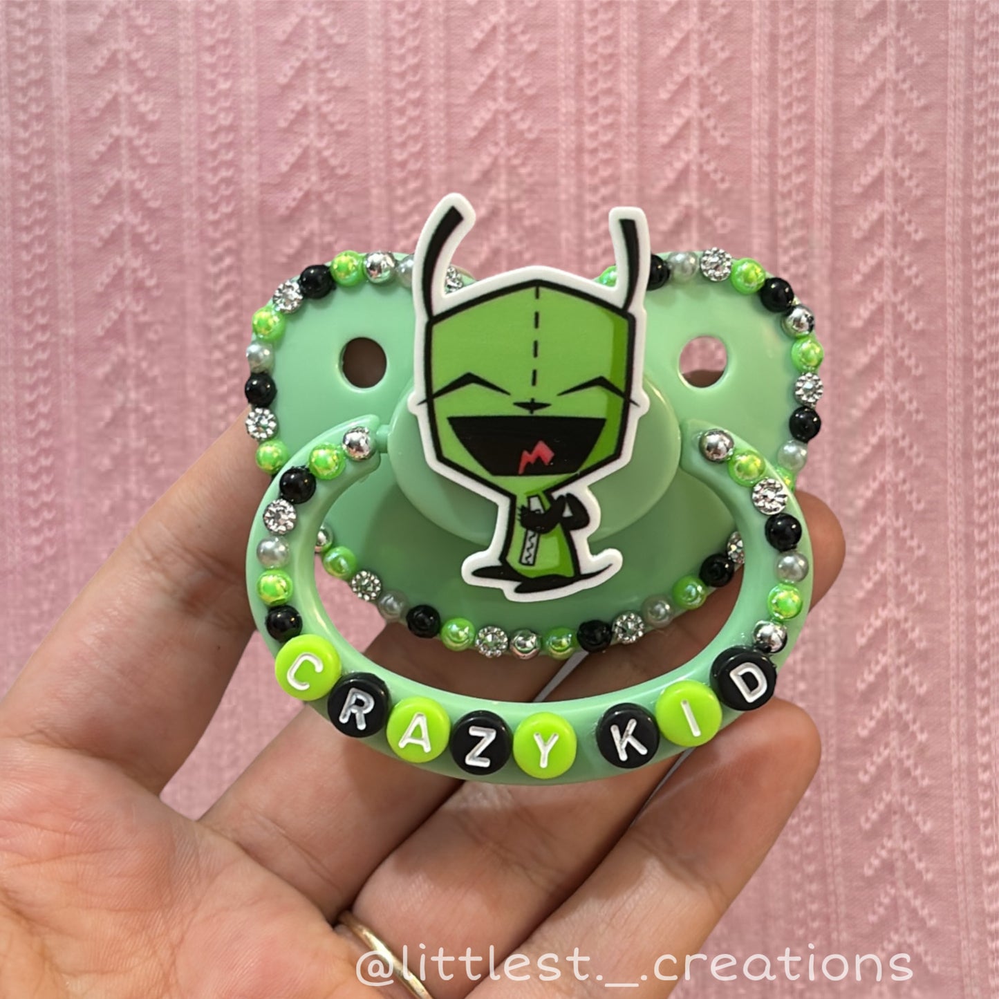 Crazy kid paci