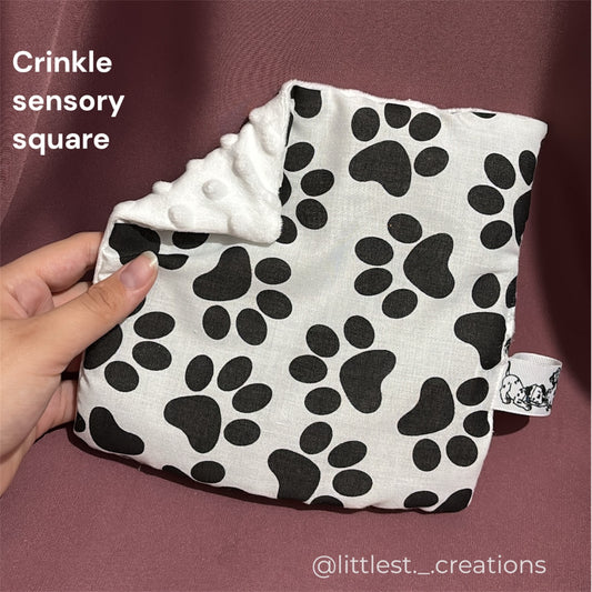 Paw crinkle sensory square