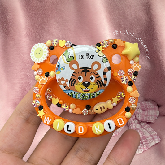 Wild kid paci