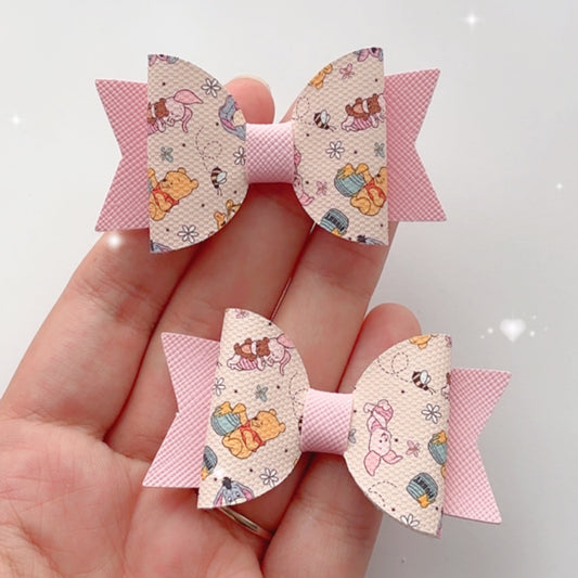 Winnie and friends small bow set