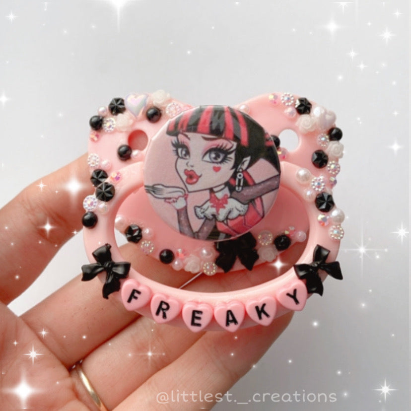 Draculaura Deco Paci