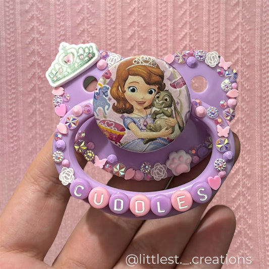 Cuddles paci