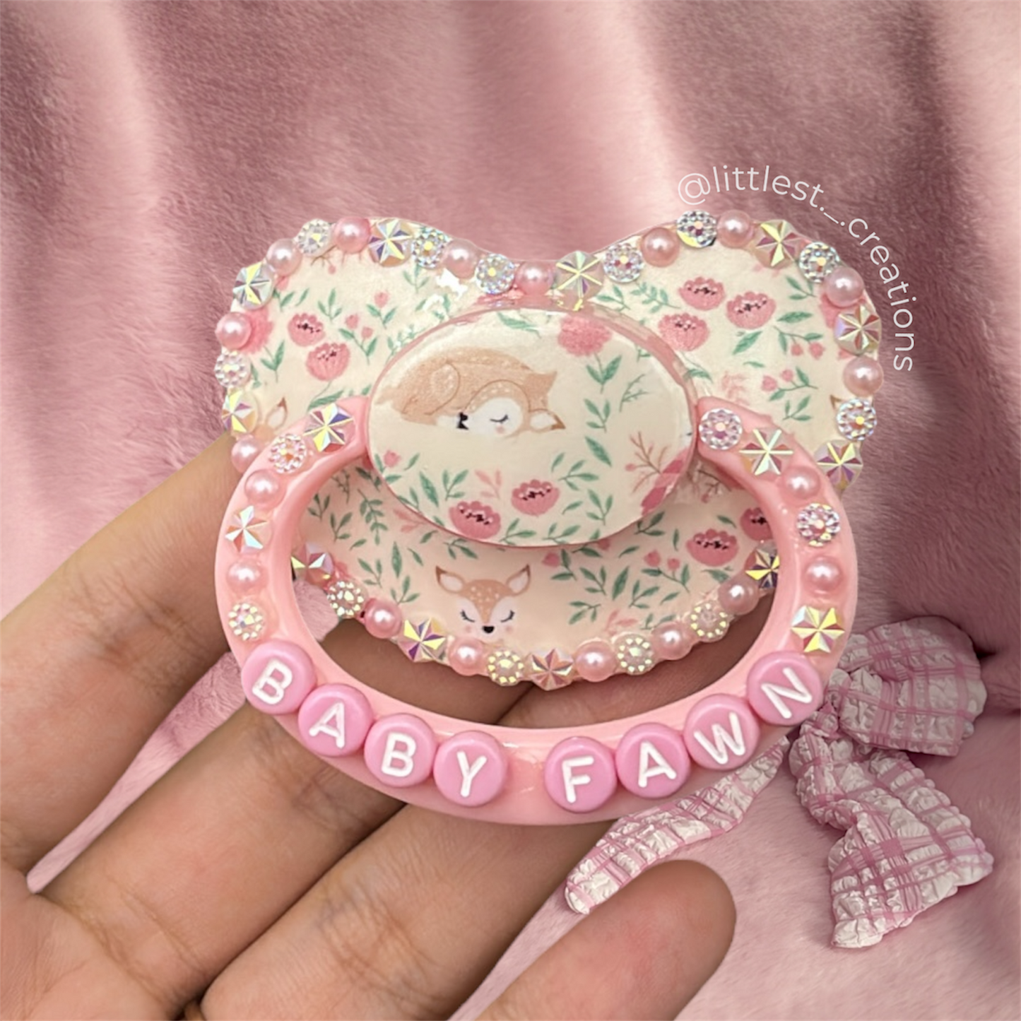 Baby fawn image paci