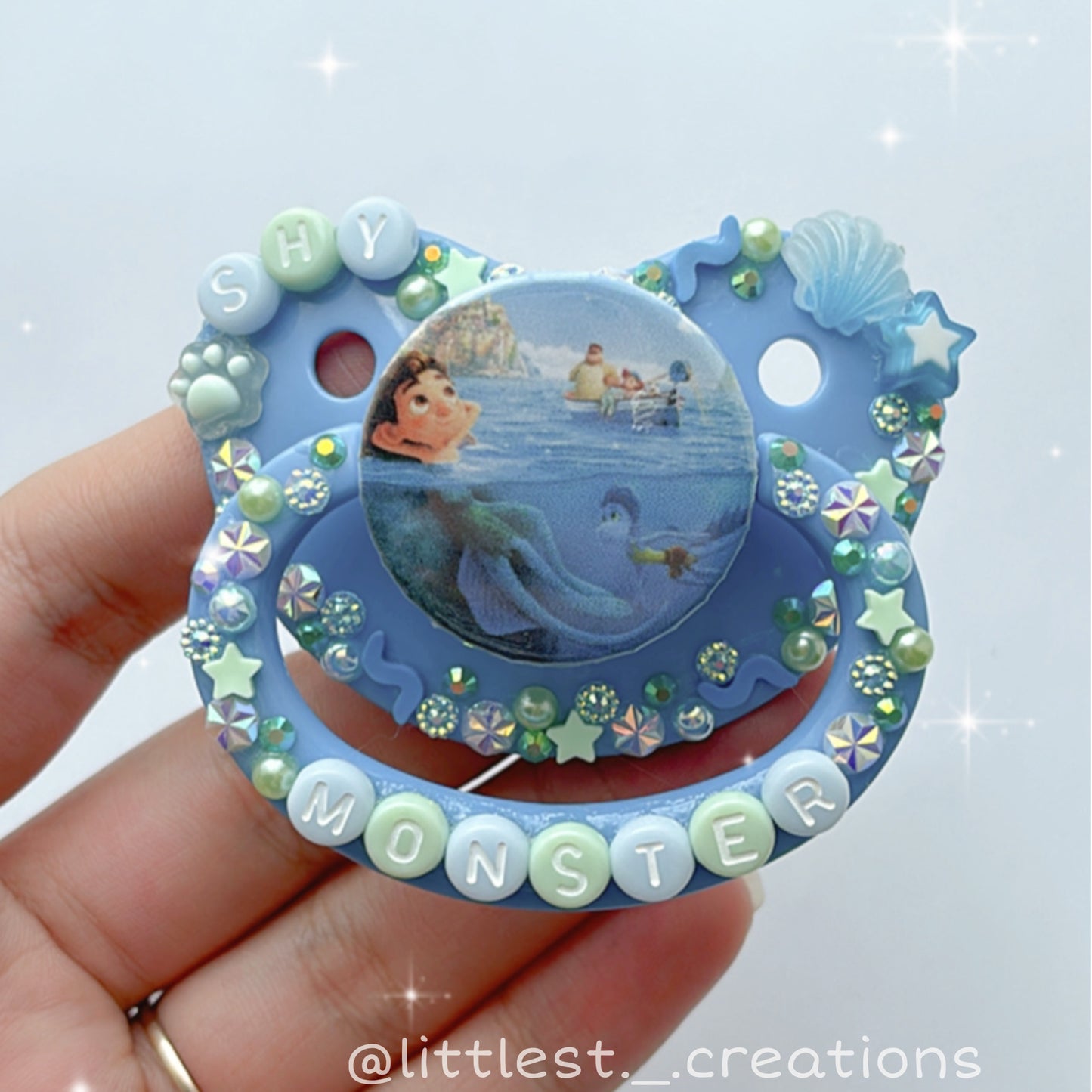 Shy monster Deco Paci