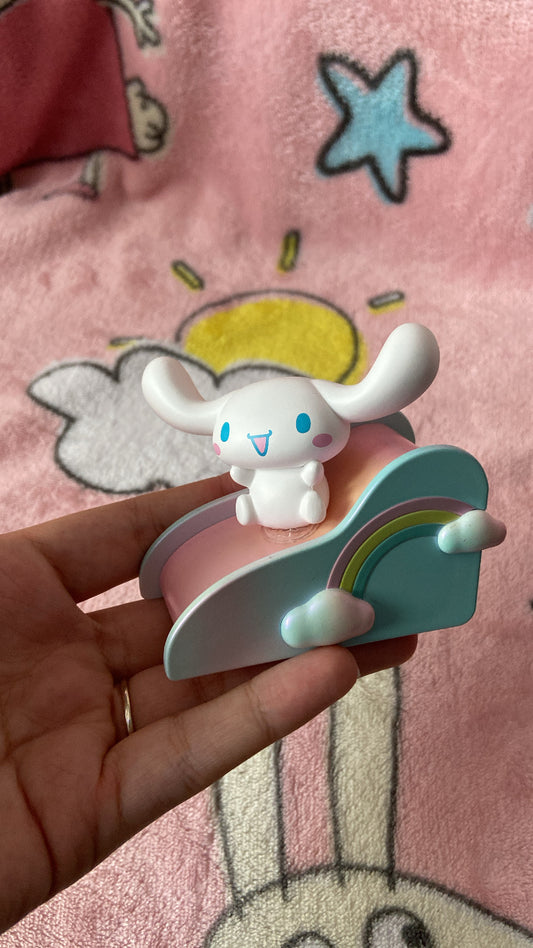 Cinnamoroll figure