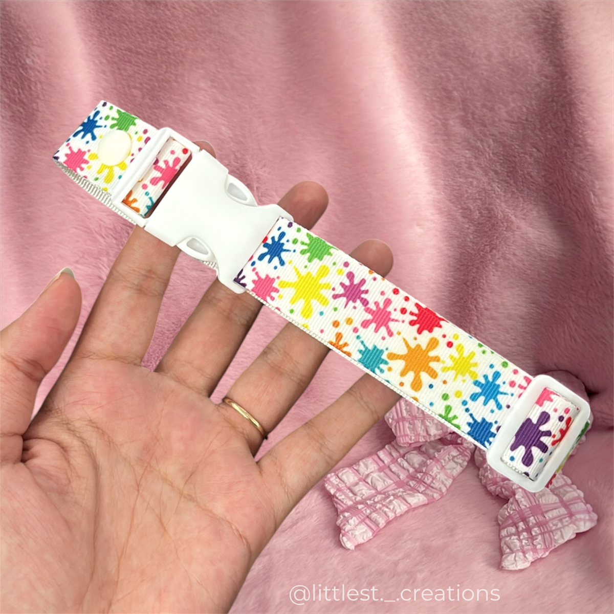 Paint splatter petre collar