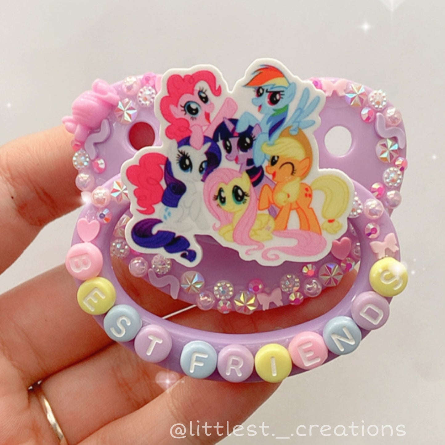 Best friends Deco Paci