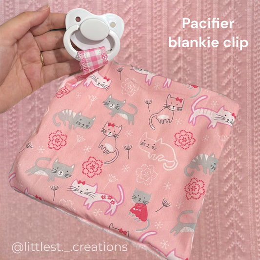 Kitten pacifier blankie clip