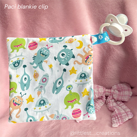 Alien blankie clip