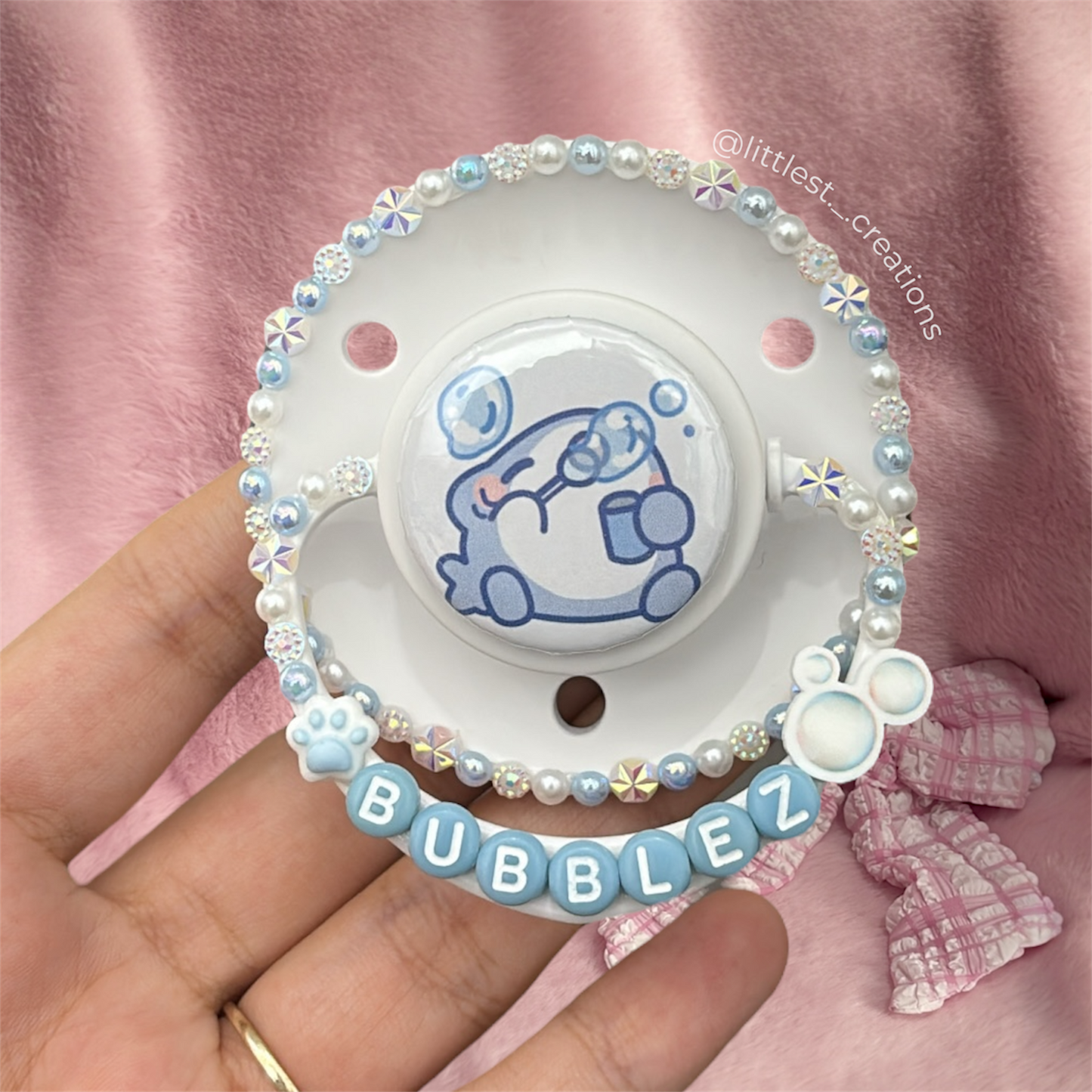 Bubblez round Paci