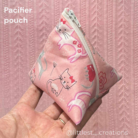Kitten paci pouch
