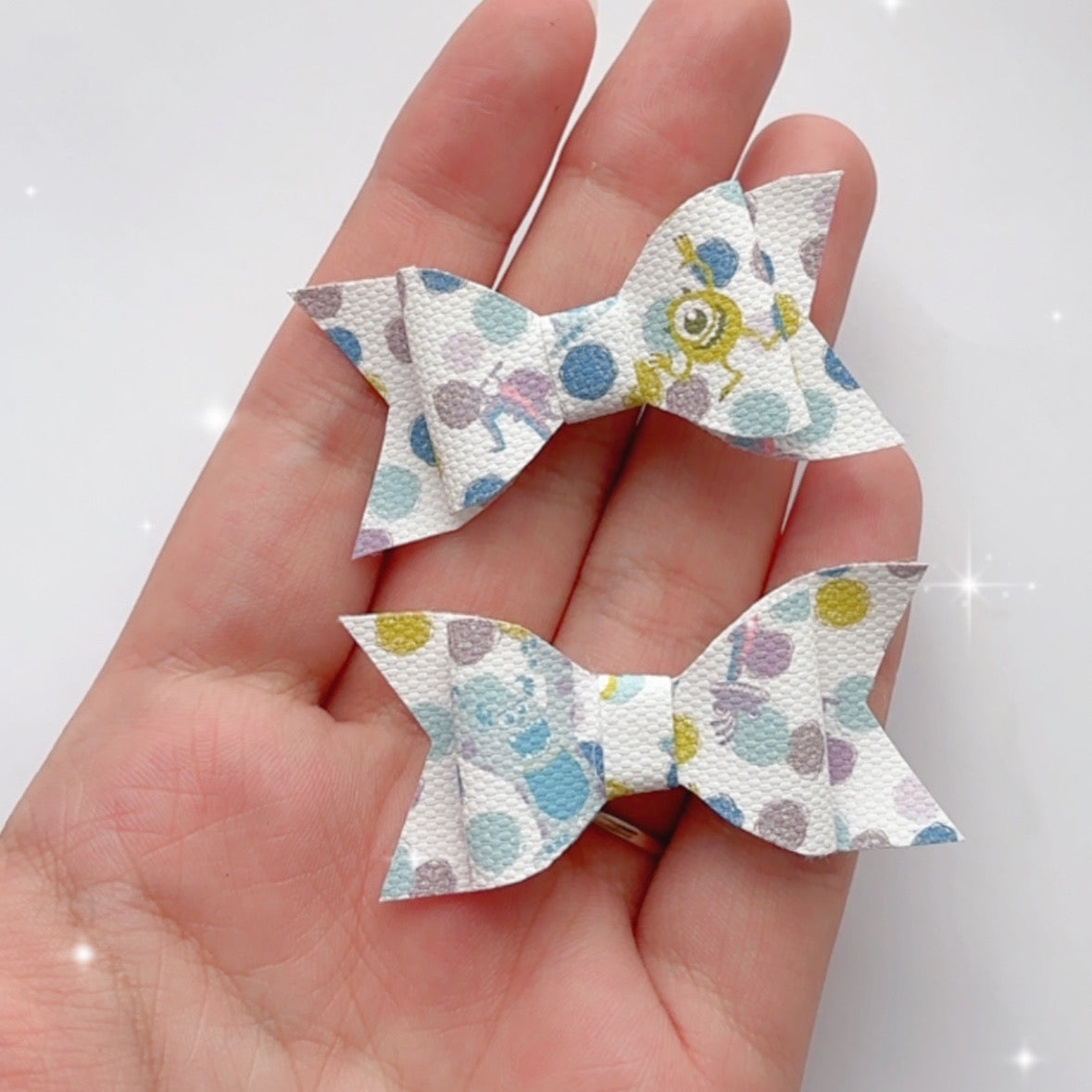 Monsters inc mini bow set