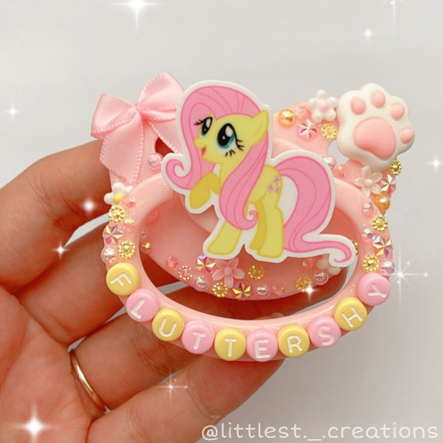 Fluttershy Deco Paci (swipe for planar change)