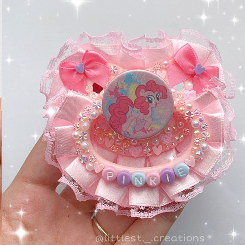 Pinkie Deco Paci