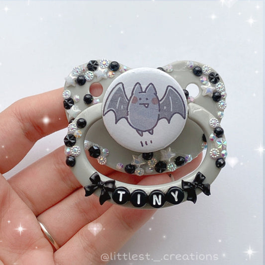 Tiny Bat Deco Paci